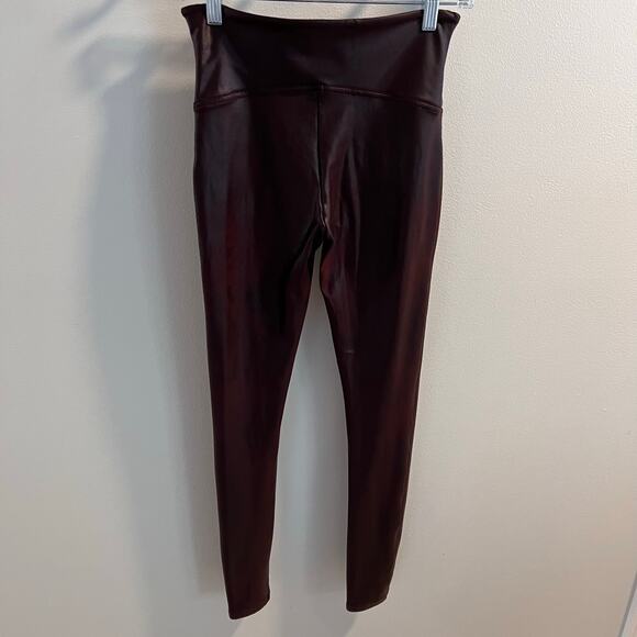 SPANX Wine Colored Faux Leather Leggings Size M - Picture 5 of 7